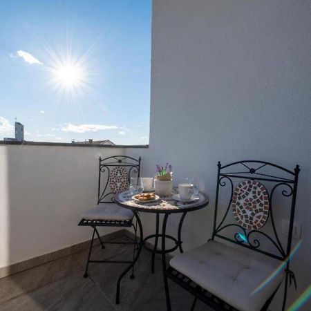 Apartment Kona - Free Parking & Self Check-In Ivanja Reka Bagian luar foto