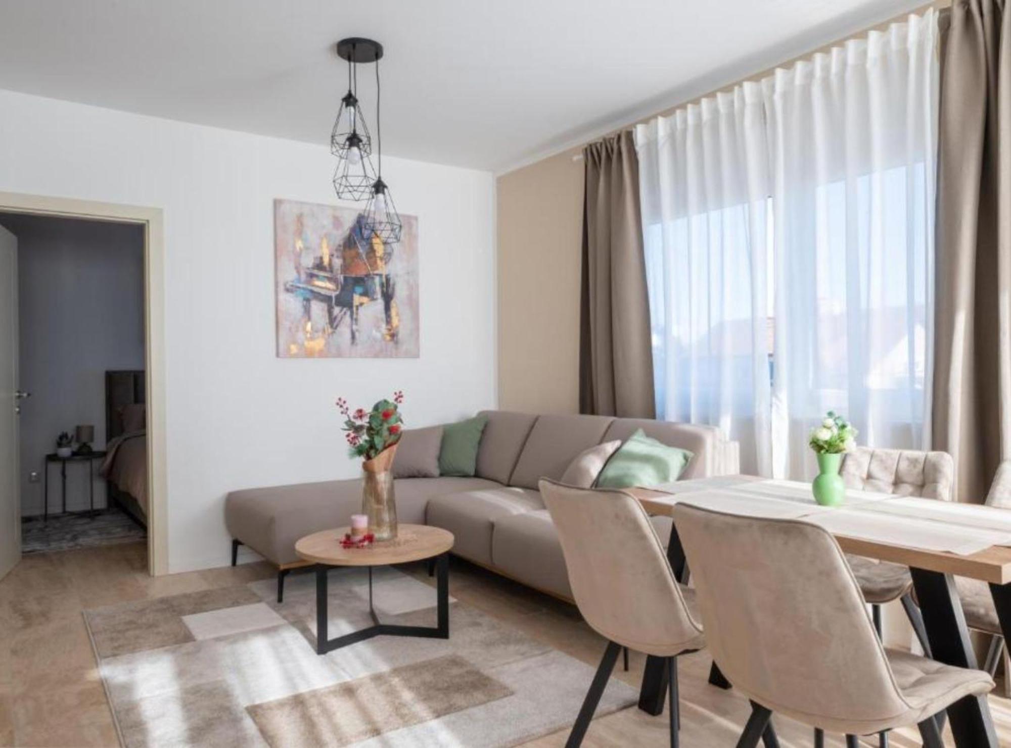 Apartment Kona - Free Parking & Self Check-In Ivanja Reka Bagian luar foto