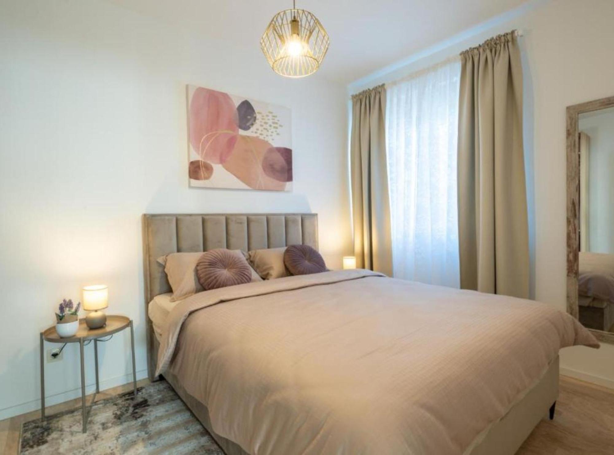 Apartment Kona - Free Parking & Self Check-In Ivanja Reka Bagian luar foto