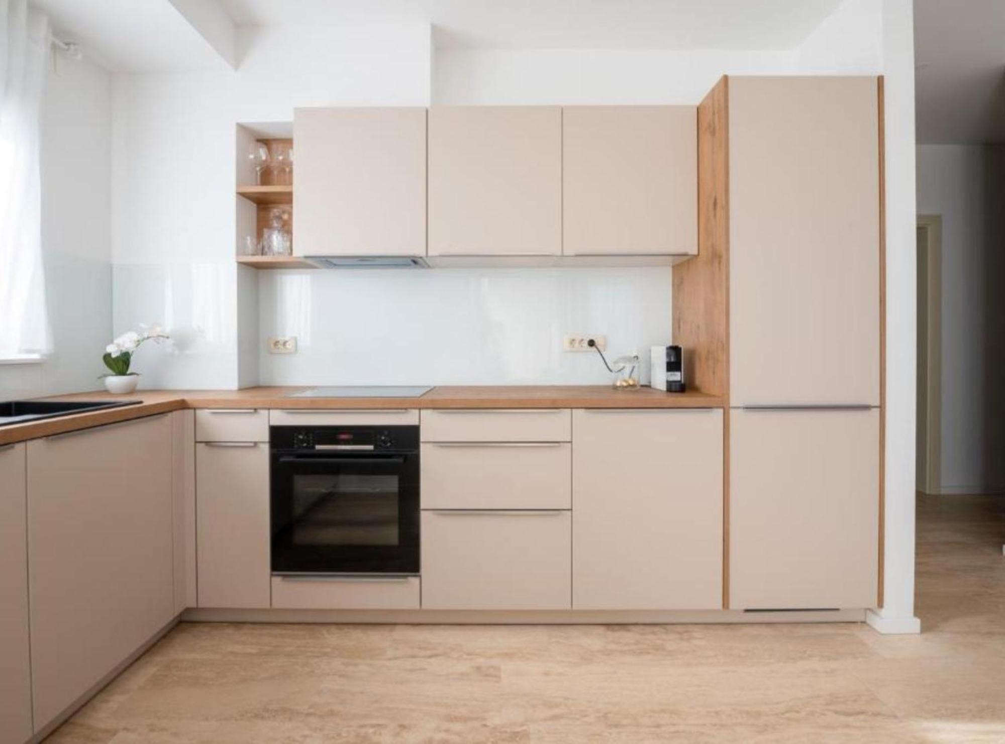 Apartment Kona - Free Parking & Self Check-In Ivanja Reka Bagian luar foto